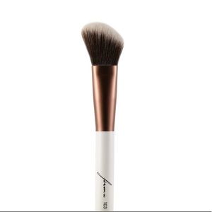 NWT Firms Beauty 103 Angled Contour brush
